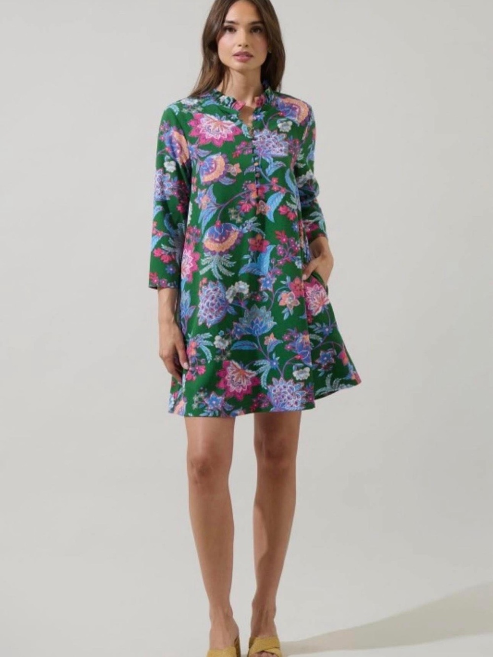 Sugarlips Green Floral Mini Dress with Pink and Blue Blooms nwt dillards $98